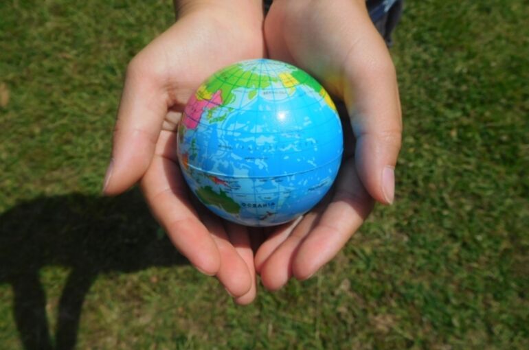 4957930_s